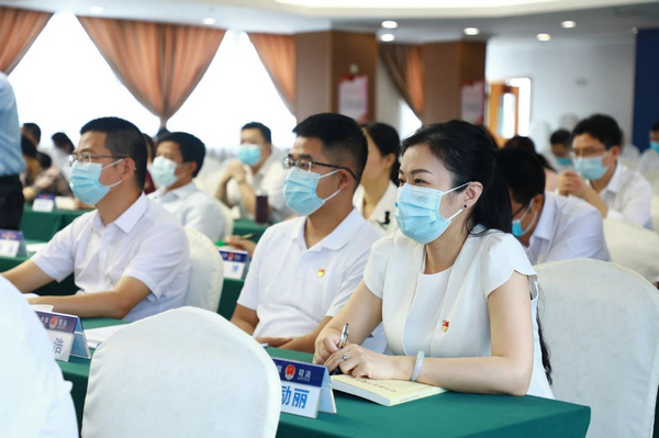 nEO_IMG_p1-省司法厅召开全省司法行政系统学习宣传贯彻习近平总书记“七一”重要讲话精神动员会 (1).jpg