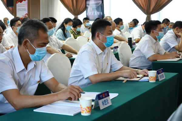 nEO_IMG_p2-省司法厅召开全省司法行政系统学习宣传贯彻习近平总书记“七一”重要讲话精神动员会 (1).jpg