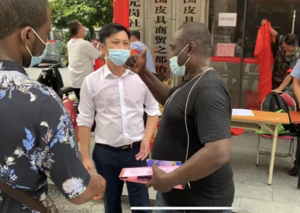 nEO_IMG_p2-小所大作用丨集散型商圈外国人服务管理，“一室两站两调委”有答案&rarr;.jpg