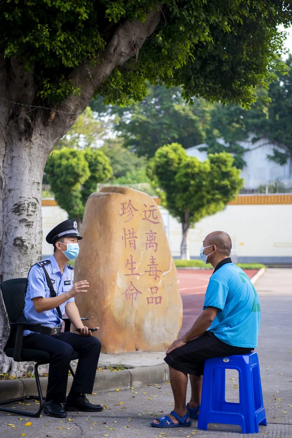 nEO_IMG_p7-国庆我在岗 _ 广东司法行政戒毒警察的假期打卡点.jpg