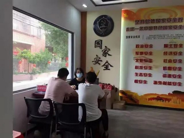nEO_IMG_p2-惠州市博罗县暖阳法律服务与调解中心成效明显 .jpg
