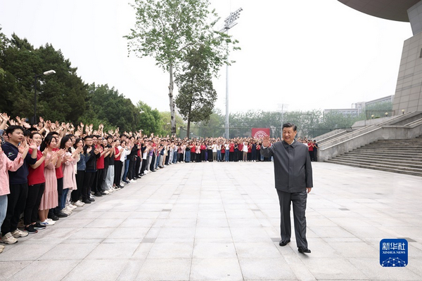nEO_IMG_p10-习近平在中国人民大学考察时强调 坚持党的领导传承红色基因扎根中国大地 走出一条建设中国特色世界一流大学新路-新华网 .jpg