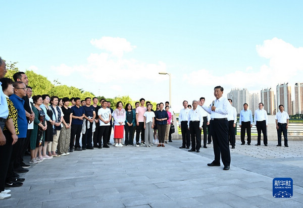 nEO_IMG_p5-习近平在辽宁考察时强调 在新时代东北振兴上展现更大担当和作为 奋力开创辽宁振兴发展新局面-新华网 .jpg