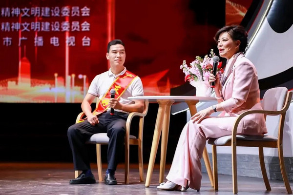 nEO_IMG_005广东监狱警察持续深入学习贯彻党的二十大精神.jpg