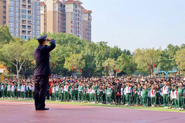 nEO_IMG_p8-广东各地法治“开学第一课”，护航未成年人健康成长② .jpg