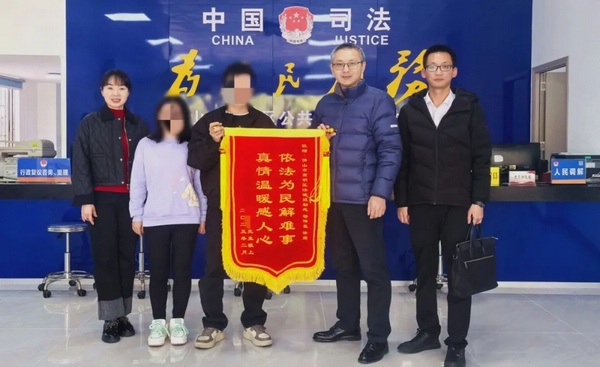 nEO_IMG_p1-广东：各地积极开展“安心行动”，为劳动者筑牢权益防线 .jpg