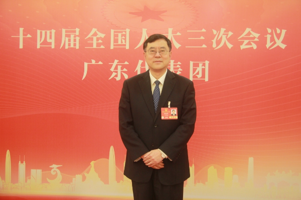 p1-全国人大代表陈旭东：“全链条”打造更有利于民营经济发展的法治化营商环境 .jpg