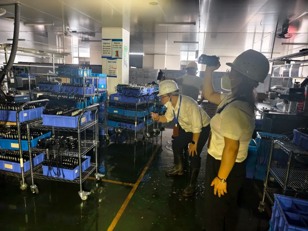 nEO_IMG_p3-华南公证处护航外贸企业破局重生 .jpg