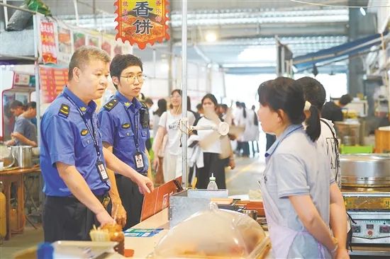 p1-江门蓬江：以执法“金针”绣出基层治理锦绣图景 .jpg