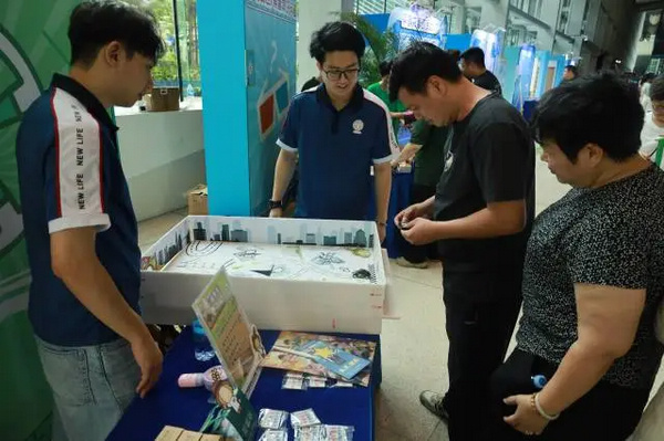 nEO_IMG_p1-粤港澳三地联合在珠海举办禁毒普法活动 .jpg