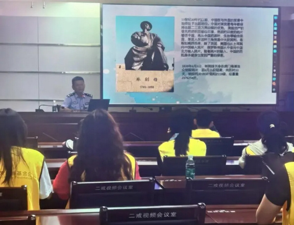 nEO_IMG_p6-“法”护青春！广东司法行政戒毒系统积极开展禁毒普法宣教 .jpg