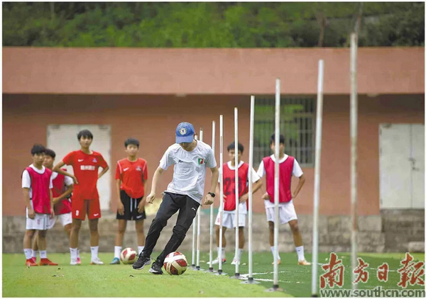 nEO_IMG_p2-梅州：十年匠心立良法 服务发展惠民生 .jpg